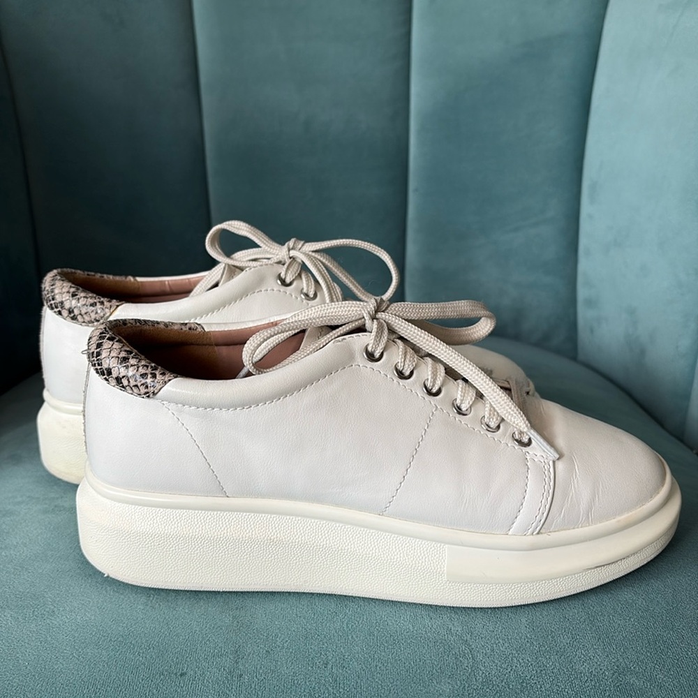 Linea Paolo platform tennis shoes in 9M